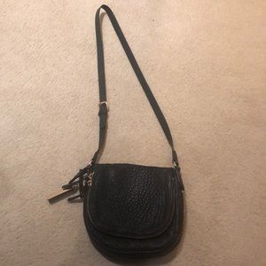 VINCE CAMUTO cross body black leather bag